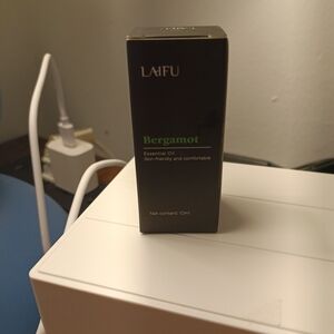 Bergamot Essential Oil - Green/Black